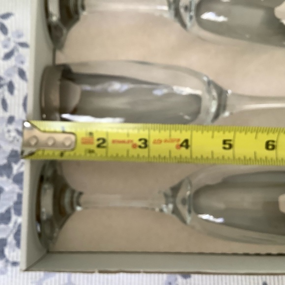 Wine glasses - Picture 5 of 8